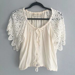 Stone Cold Fox silk lace sleeve blouse EUC